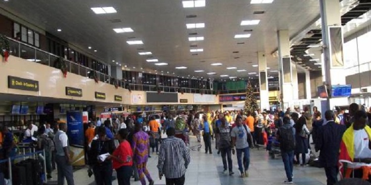 BREAKING: Air Passengers Stranded As Nigerian Aviation Workers Protest At Lagos Airport