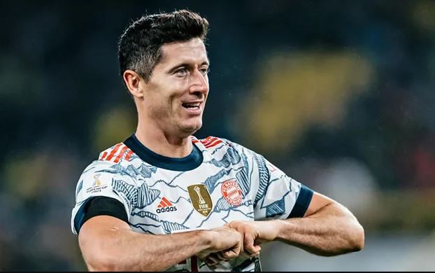 Lewandowski breaks record, scores fastest Champions League hat-trick