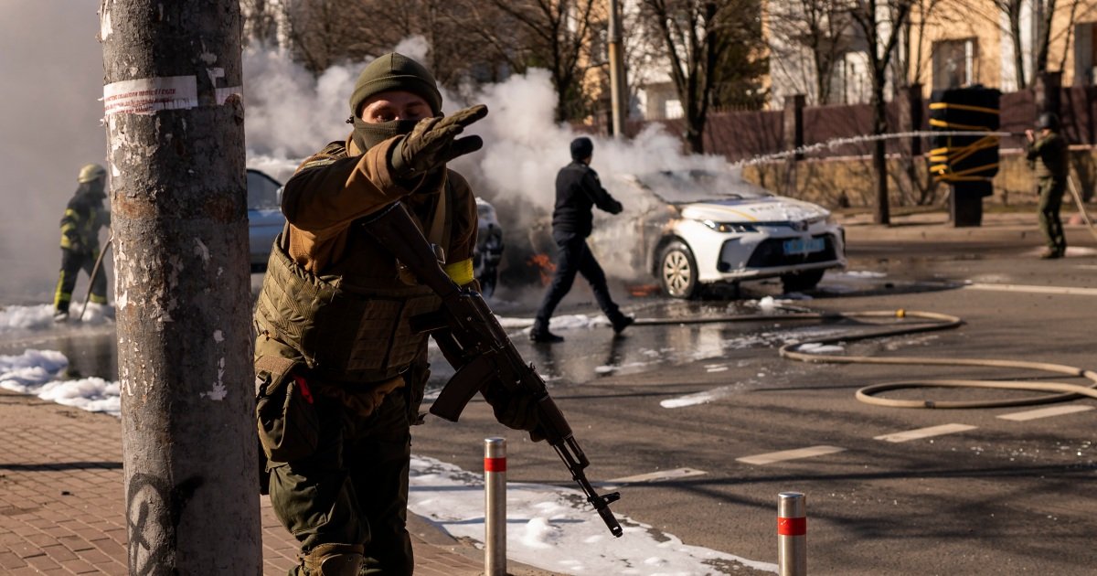 War: Russian-backed LPR occupies Ukraine’s city, takes over government buildings