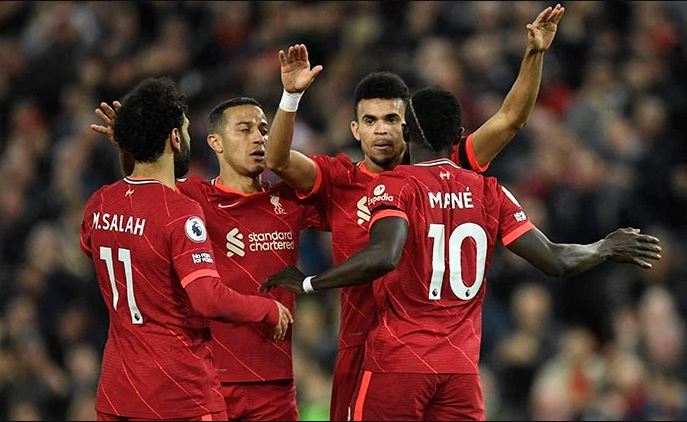 Liverpool thrash Man United 4-0 to go top of Premier League