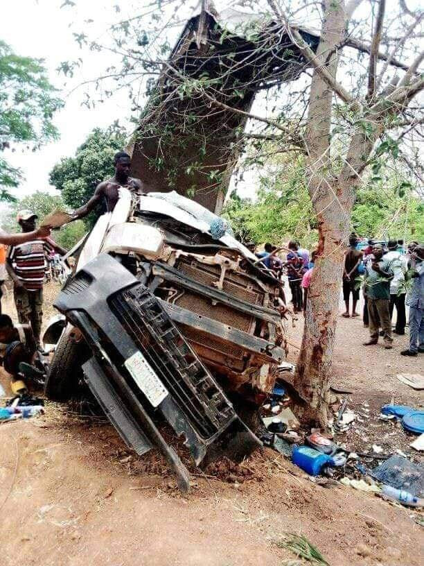 Four dies, 15 injured as vehicle conveying members of Catholic women organization rams into tree in Benue