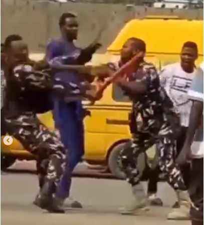 Video of Police officers caught on camera fighting in Oshodi