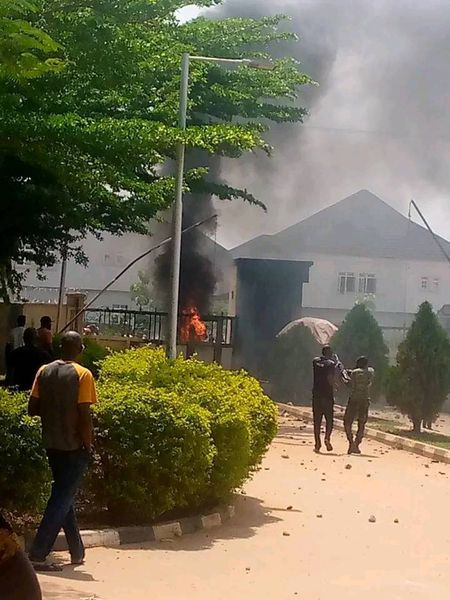 Commercial motorcyclists invade Abuja estate, set security post on fire over their colleagues' death