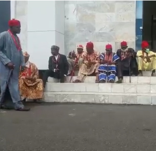 South-East leaders and traditional rulers barred from meeting with Buhari