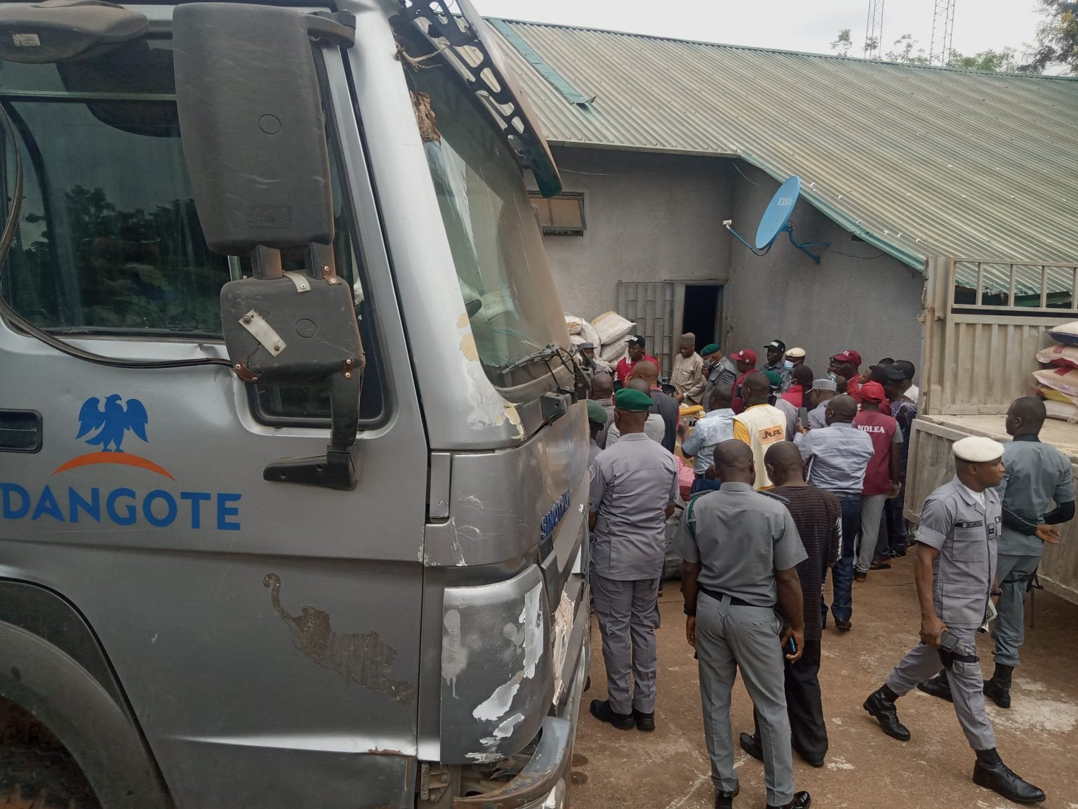 Dangote arrests driver over illegal haulage