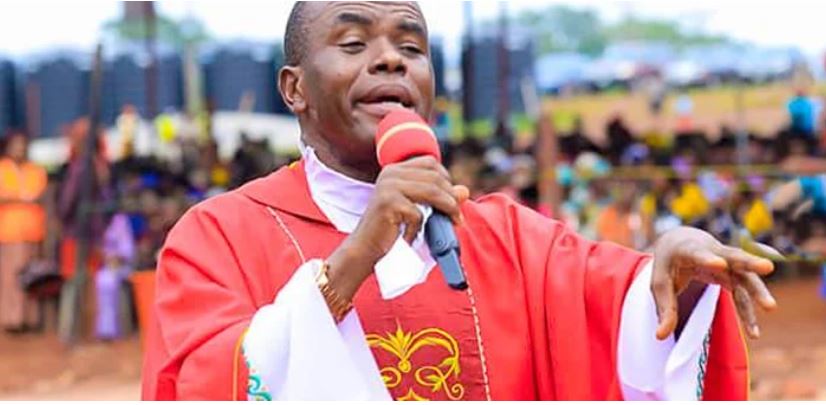 2023: ‘I have Nigeria’s solution, many people wasting their time’ – Fr. Mbaka