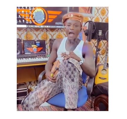 Singer Portable fires studio staff for making only N7,000 within six weeks (video)