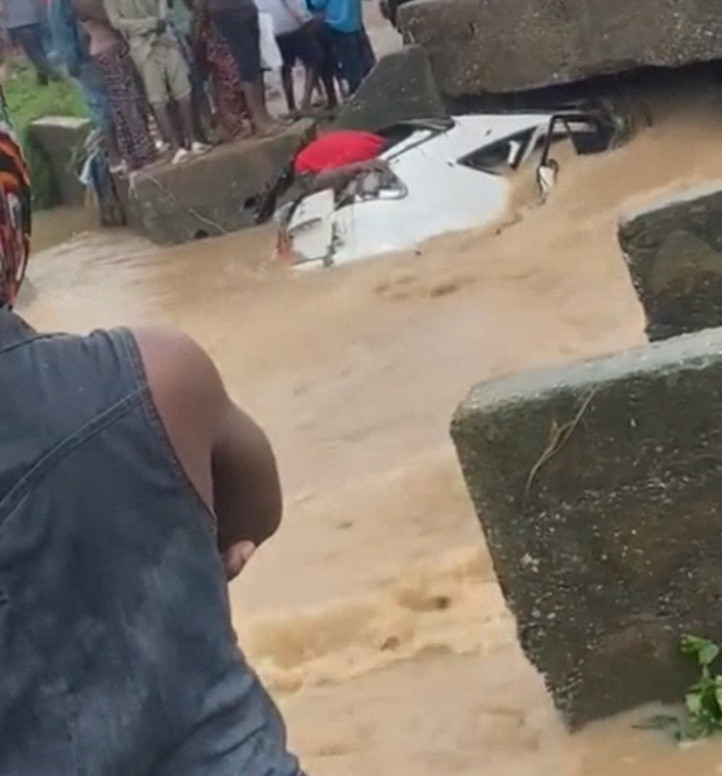 flood in Oko-Oba in Agege