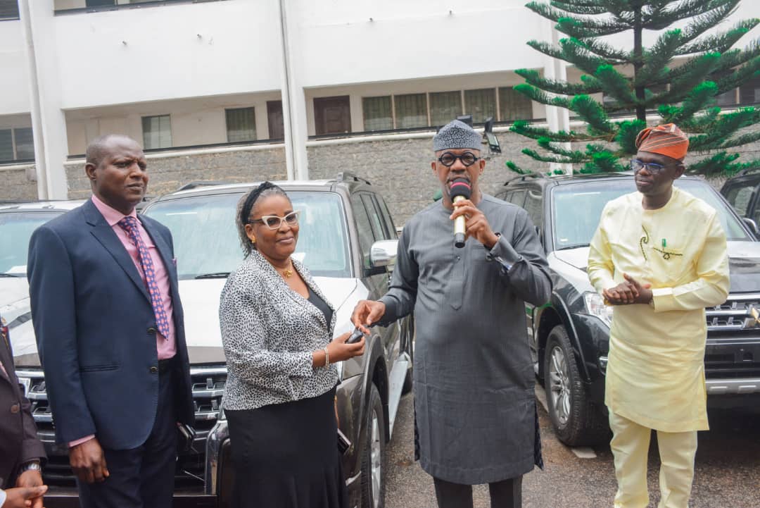 Ogun: Abiodun presents 13 SUVs to judiciary