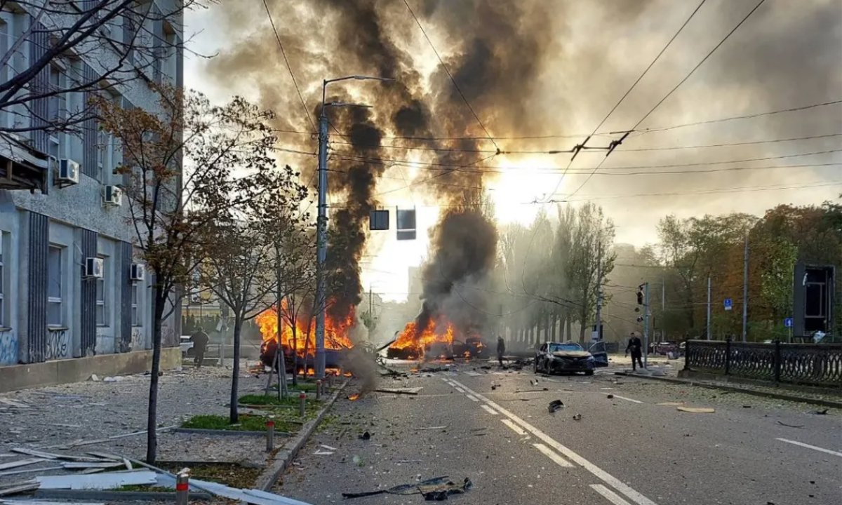 Scores killed as multiple explosions rock Ukrainian capital, Kyiv