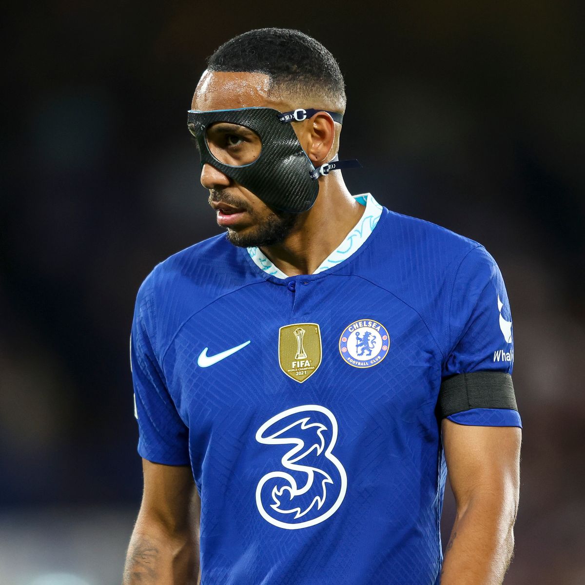 EPL: You’re not the player Chelsea need, they’ll abandon you – Cascarino tells Aubameyang