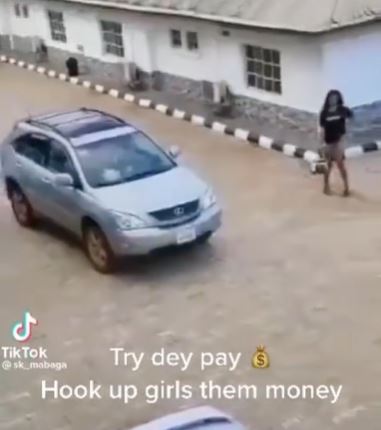 “Businesswoman” races up against her client’s car at a lodging facility to stop him from leaving without paying her (video)